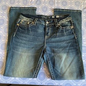 Miss Me Mid Rise Easy Boot Jeans Size 9/10